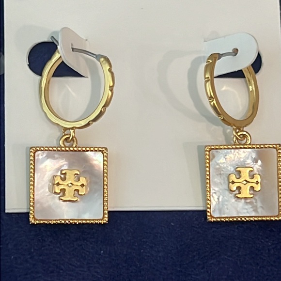 💛Tory Burch Earrings - Picture 6 of 16